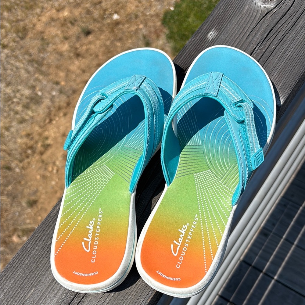 Clarks Cloudsteppers Turquoise Flip Flops